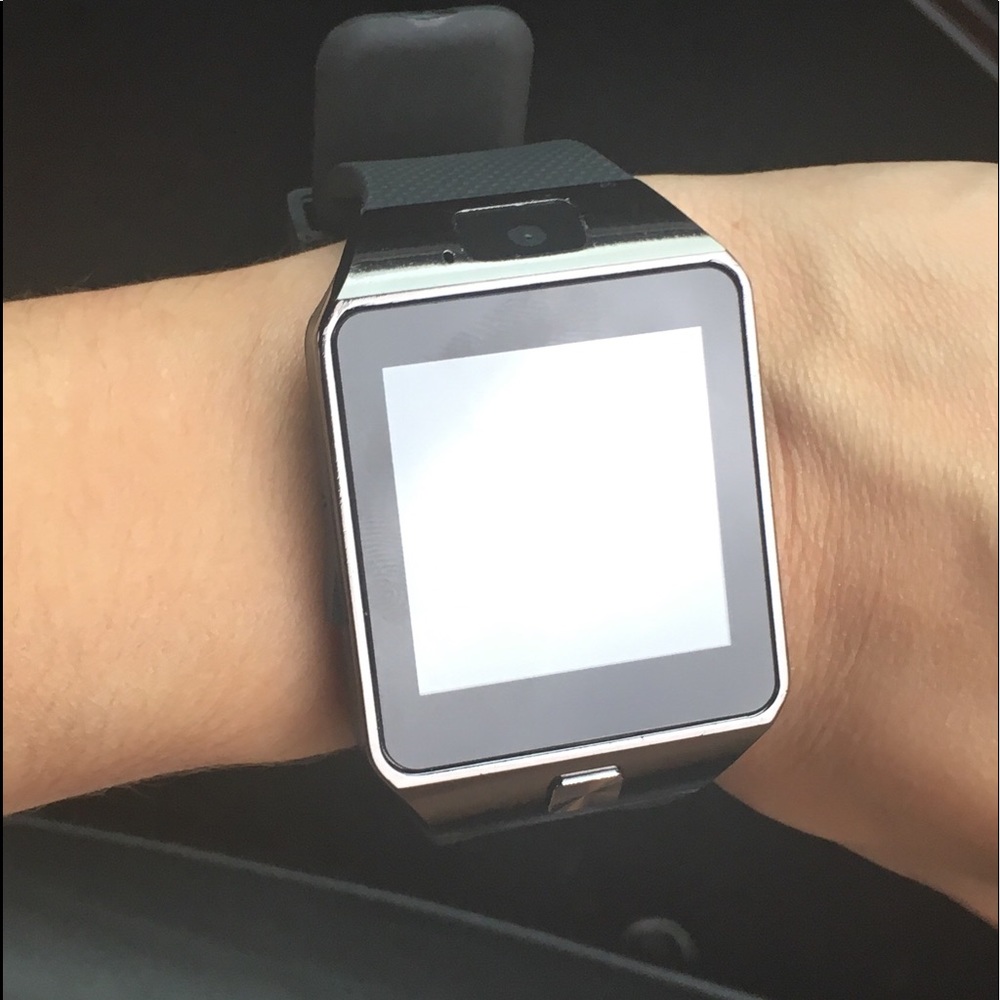 Black smartwatches DZ09 10 left